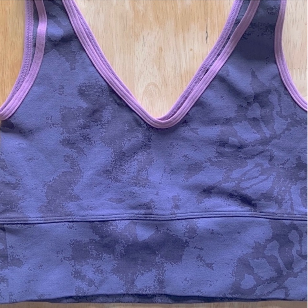 NWOT FPM THINK TWICE SPORTS BRA & LEGGINGS IN NIGHTINGALE - Picture 5 of 8
